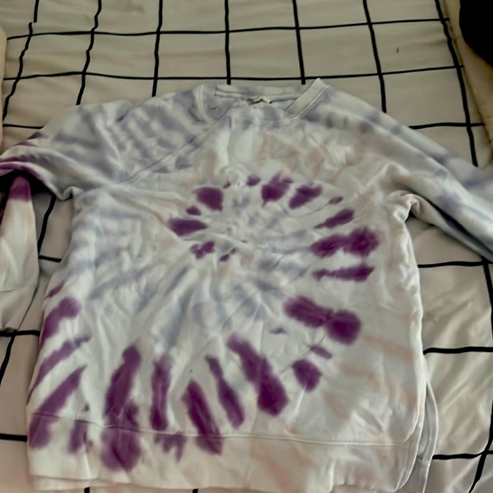 Ultra Flirt TYE Dye CREWNECK